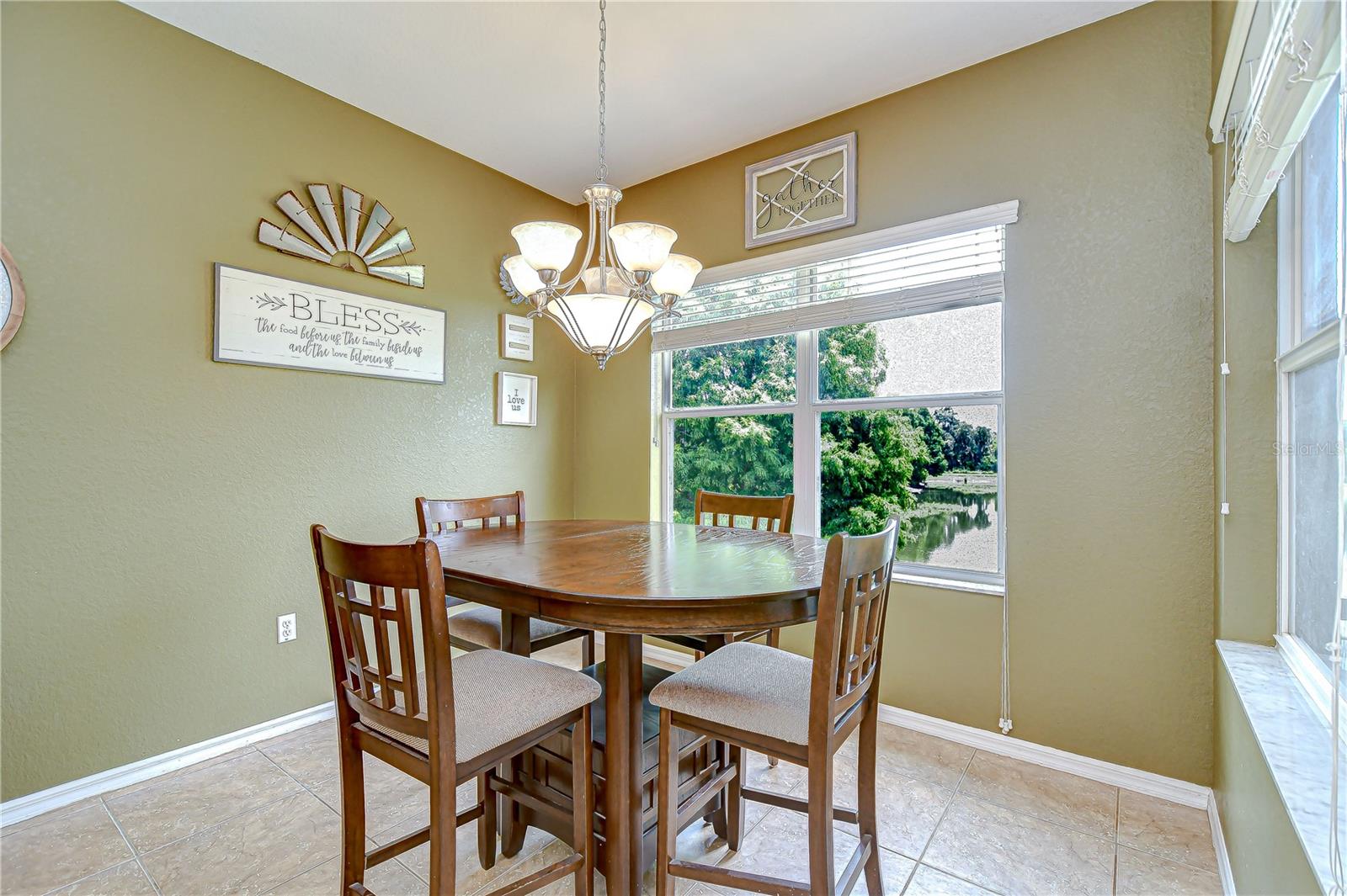 Image 19 of 44 For 6519 Twin Bridges Drive