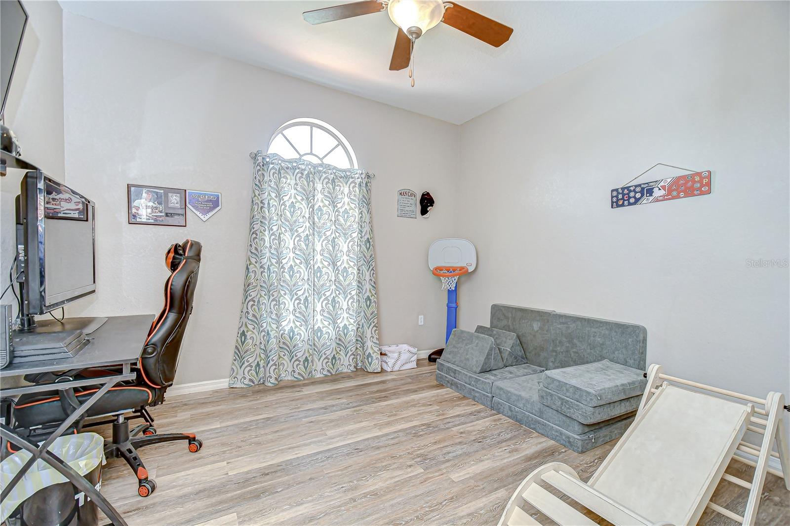 Image 30 of 44 For 6519 Twin Bridges Drive