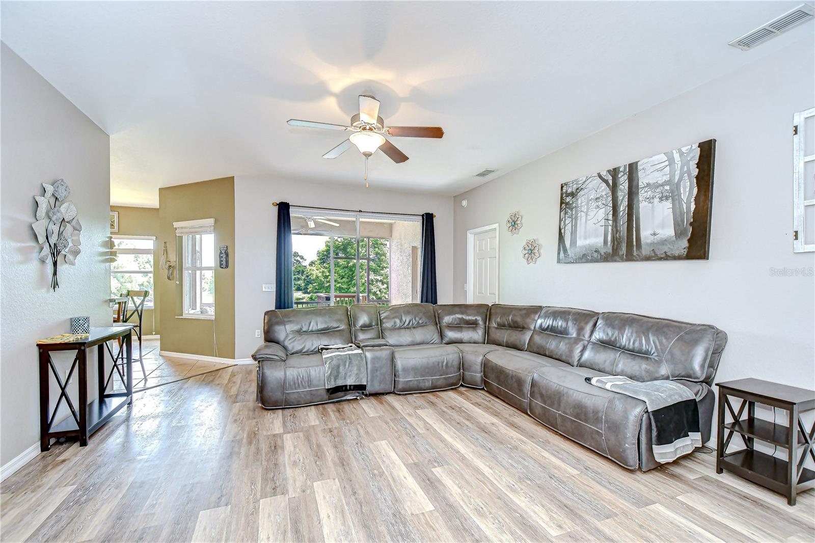 Image 7 of 44 For 6519 Twin Bridges Drive