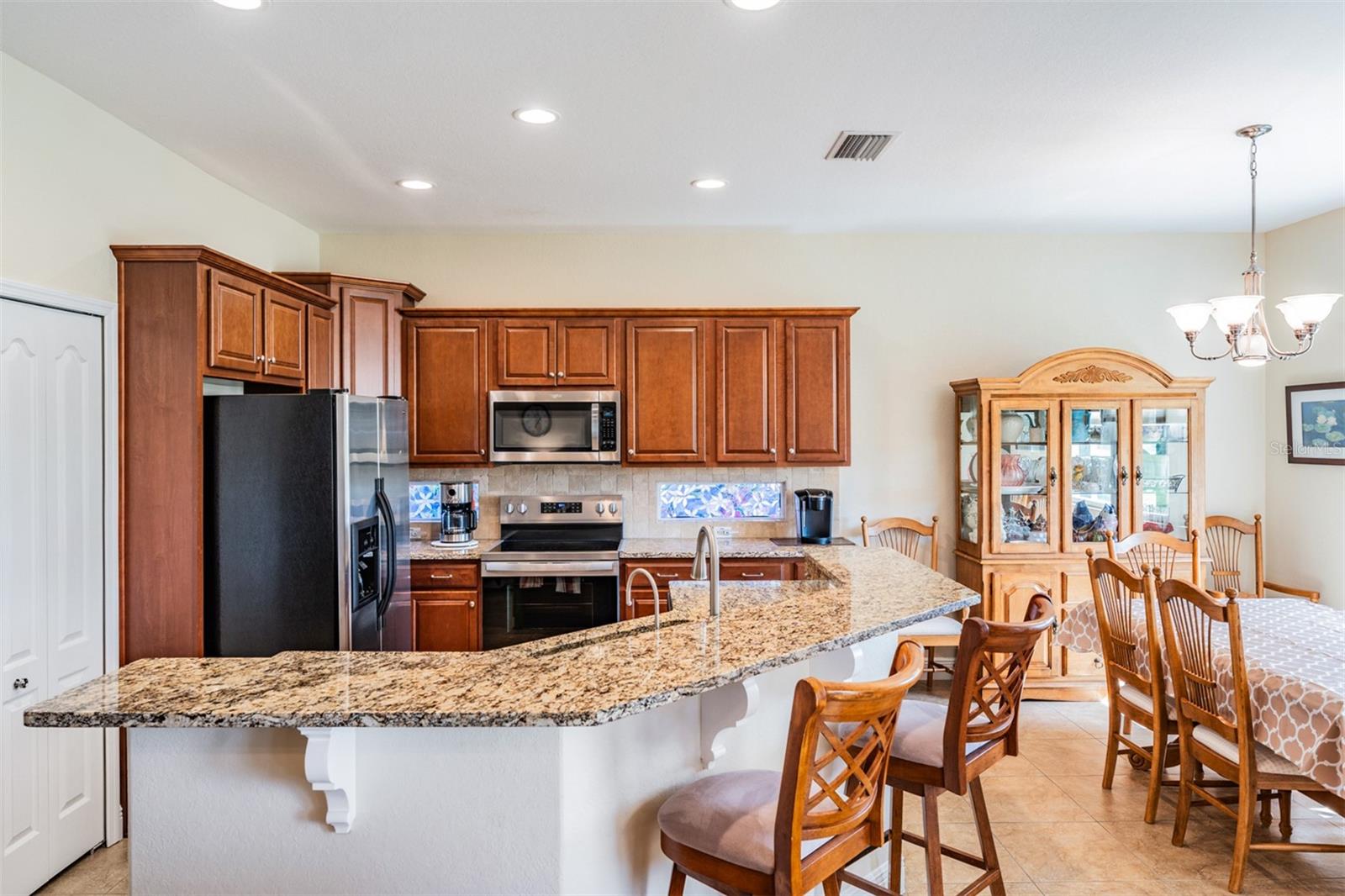 Listing photo id 8 for 13238 Chipout Lane