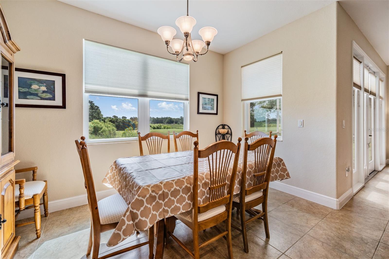 Listing photo id 13 for 13238 Chipout Lane