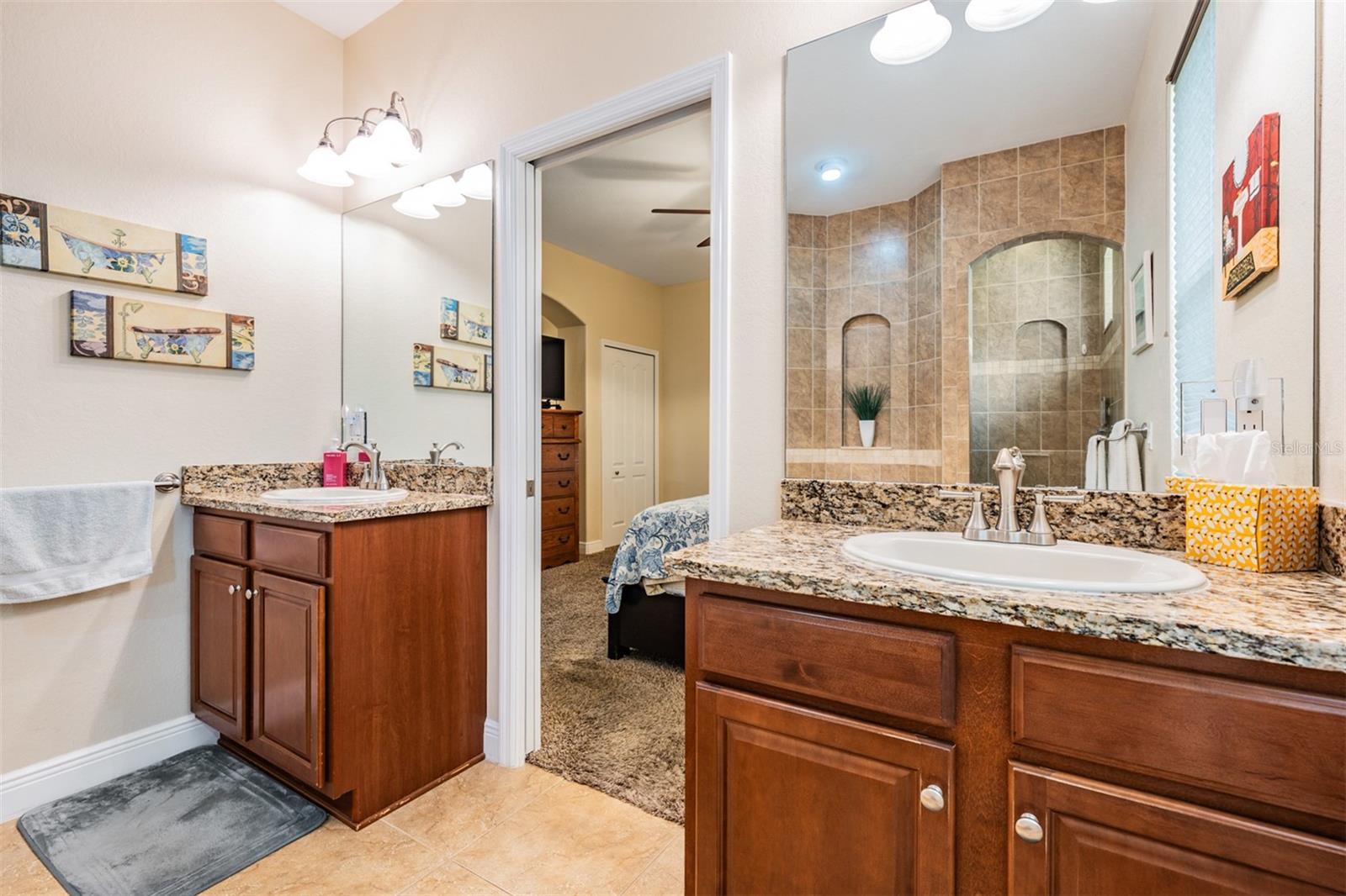 Listing photo id 16 for 13238 Chipout Lane