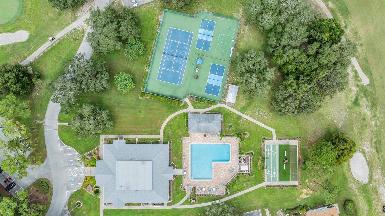 Listing photo id 41 for 13238 Chipout Lane