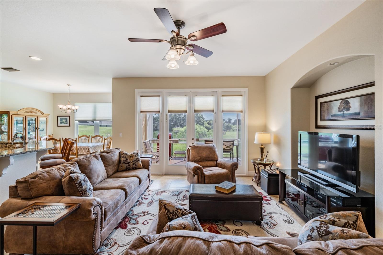 Listing photo id 4 for 13238 Chipout Lane