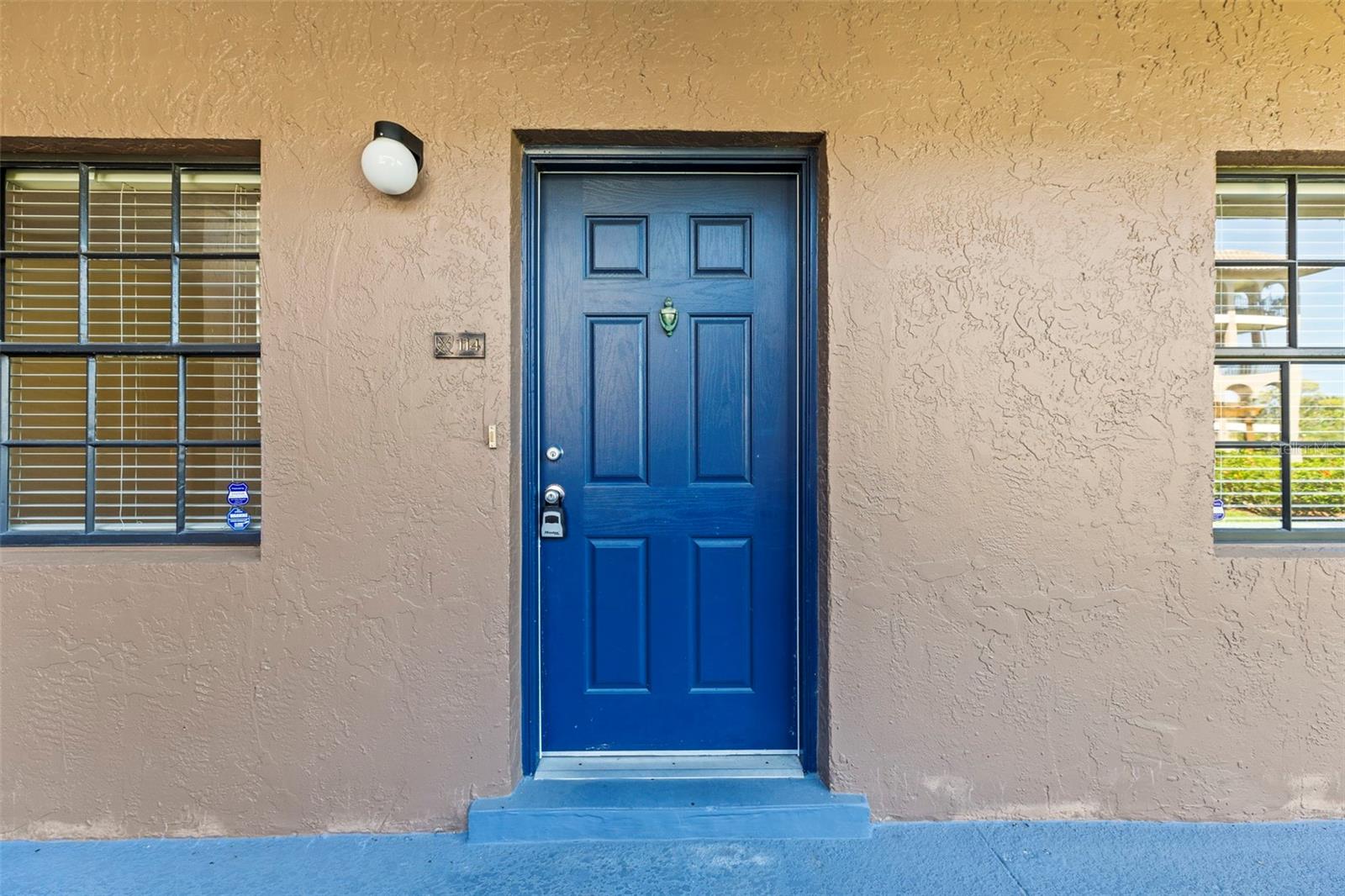 Image 2 of 26 For 6100 Gulfport Boulevard S 114