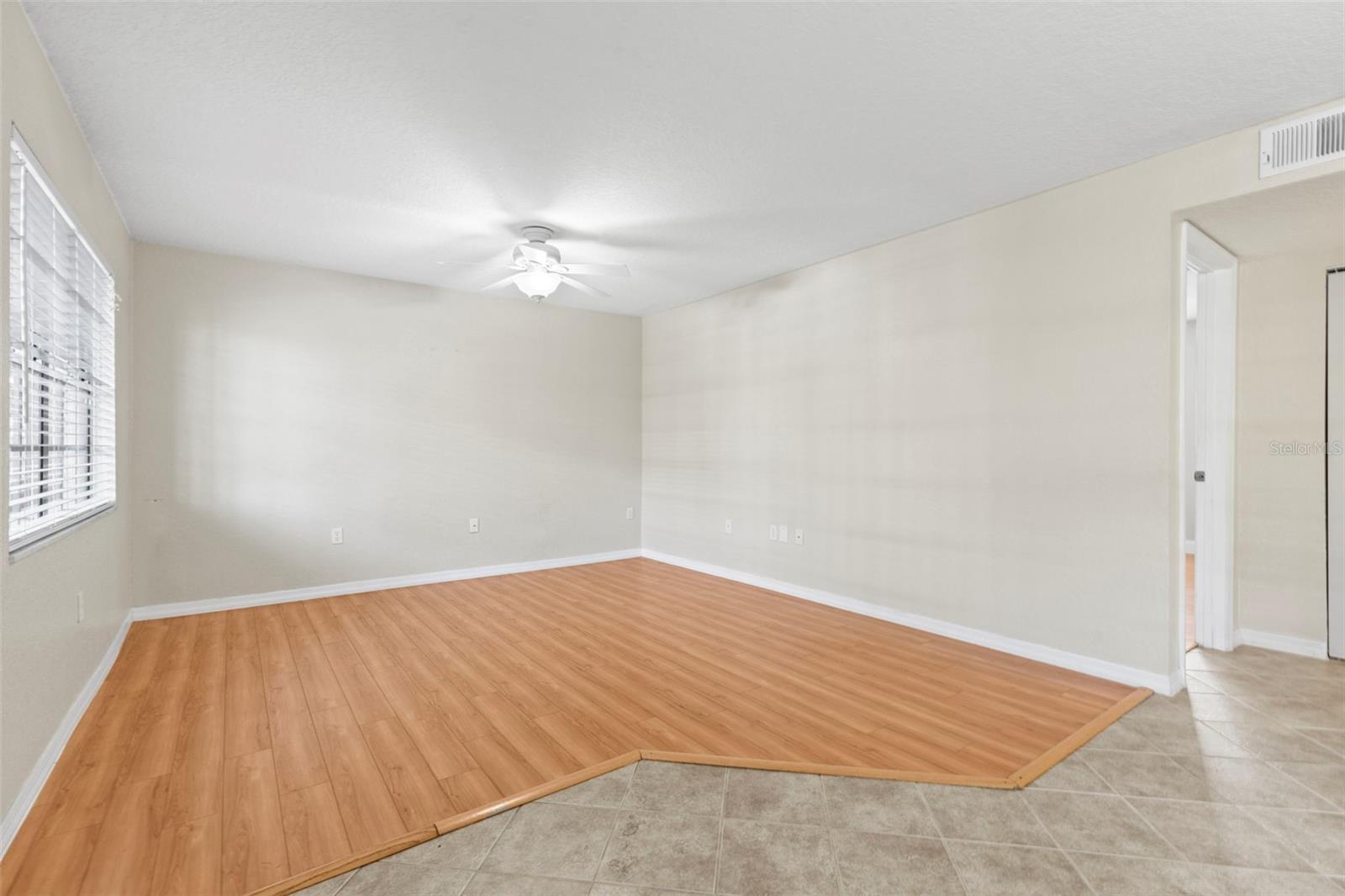 Image 4 of 26 For 6100 Gulfport Boulevard S 114