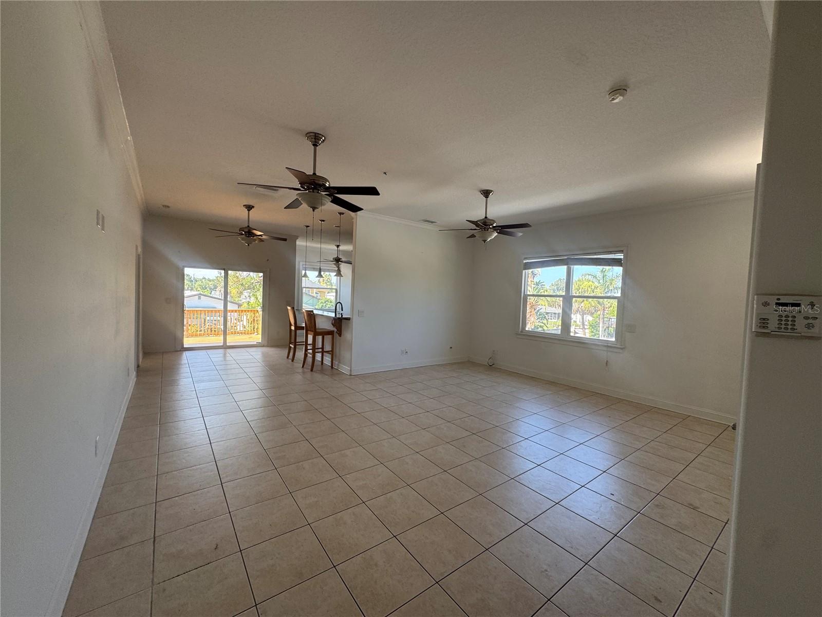 Listing photo id 11 for 7330 New York Avenue
