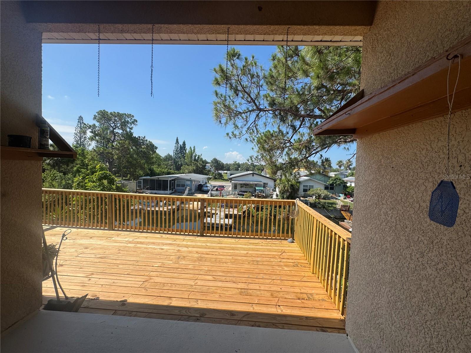 Listing photo id 12 for 7330 New York Avenue