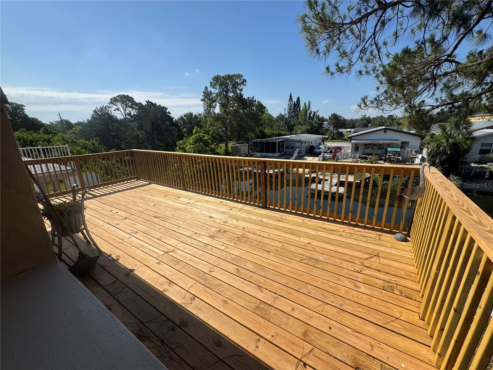 Listing photo id 13 for 7330 New York Avenue