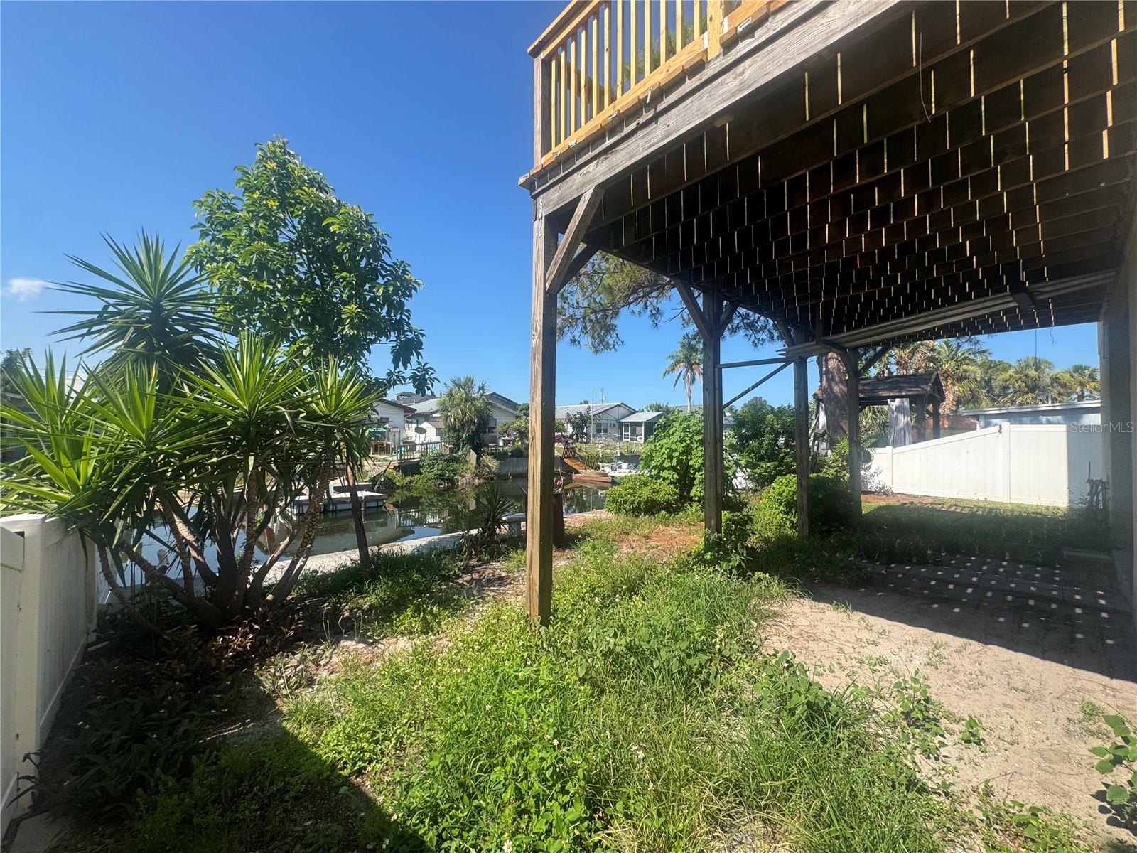 Listing photo id 14 for 7330 New York Avenue