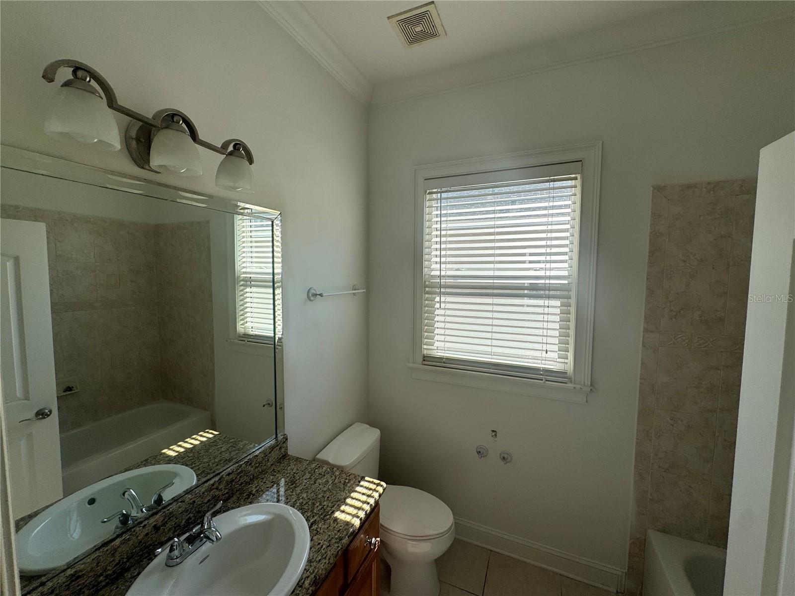 Listing photo id 18 for 7330 New York Avenue
