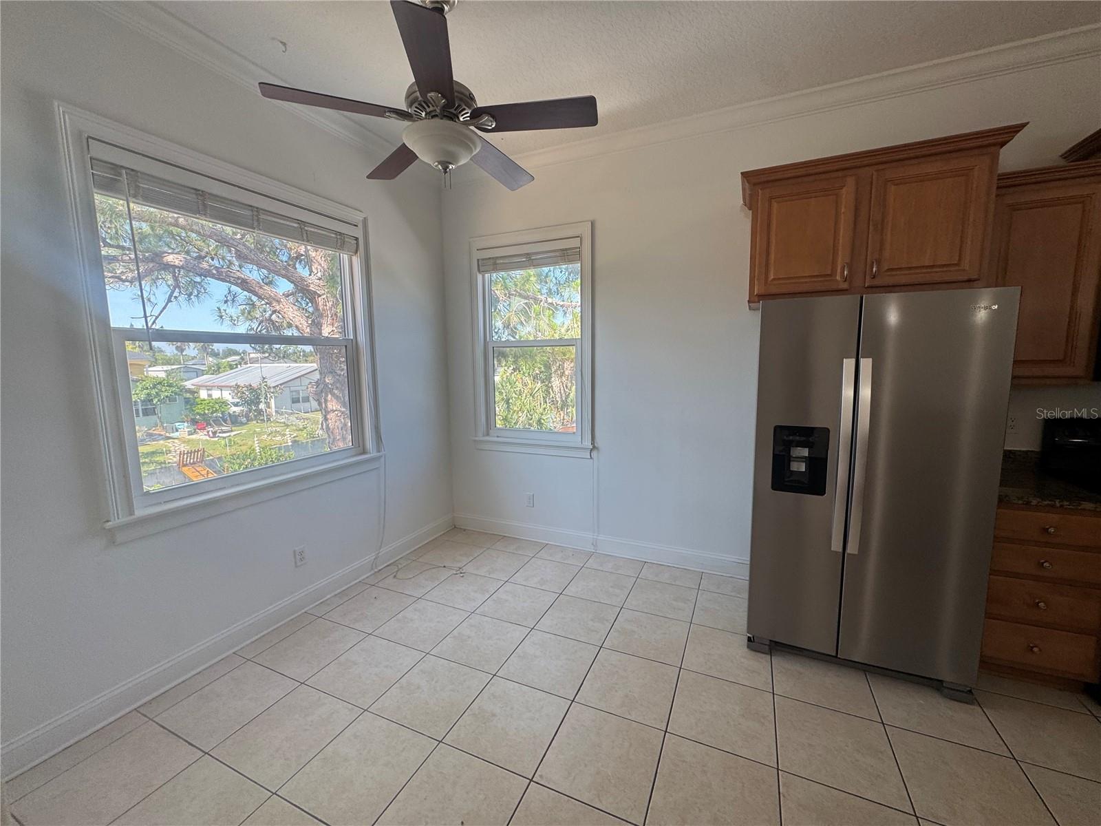 Listing photo id 6 for 7330 New York Avenue