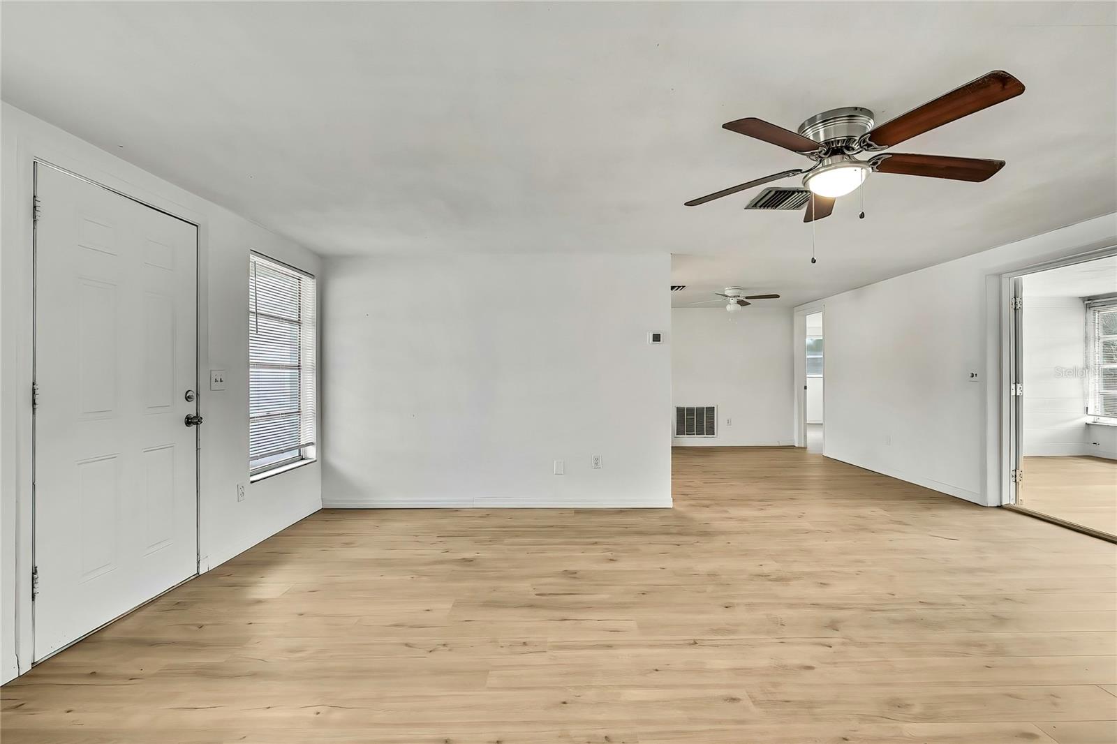 Image 10 of 29 For 11130 White Oak Lane
