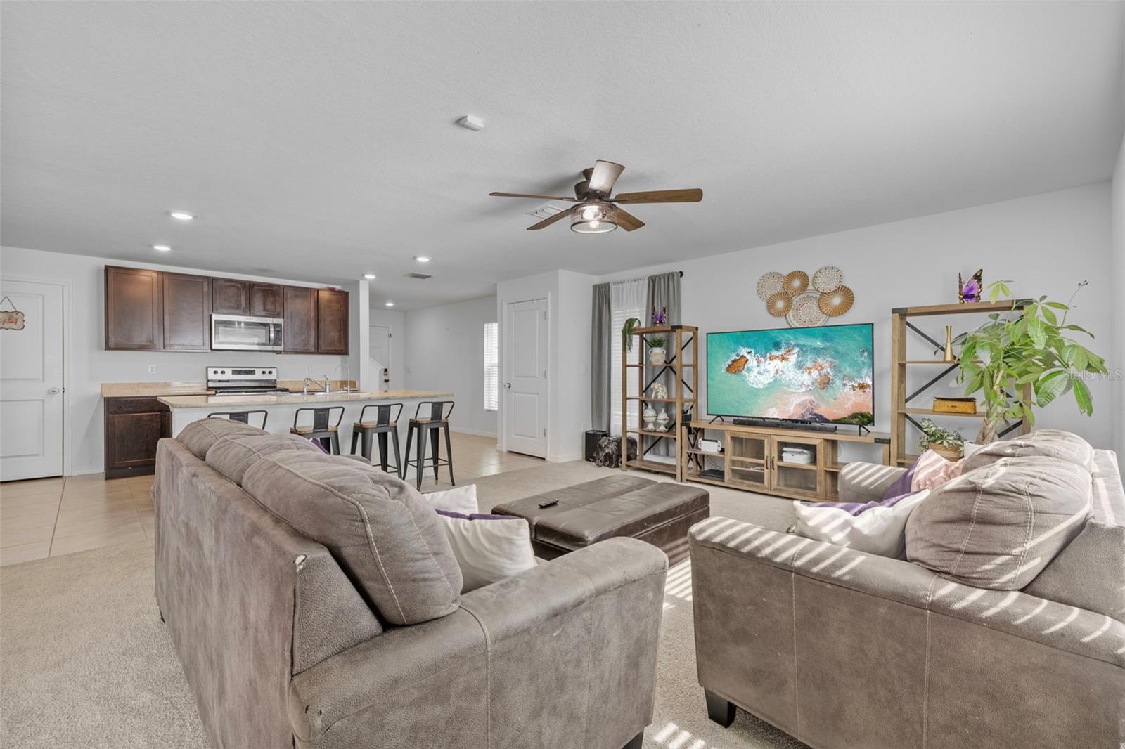 Listing photo id 9 for 13686 Whiskey Daisy Drive