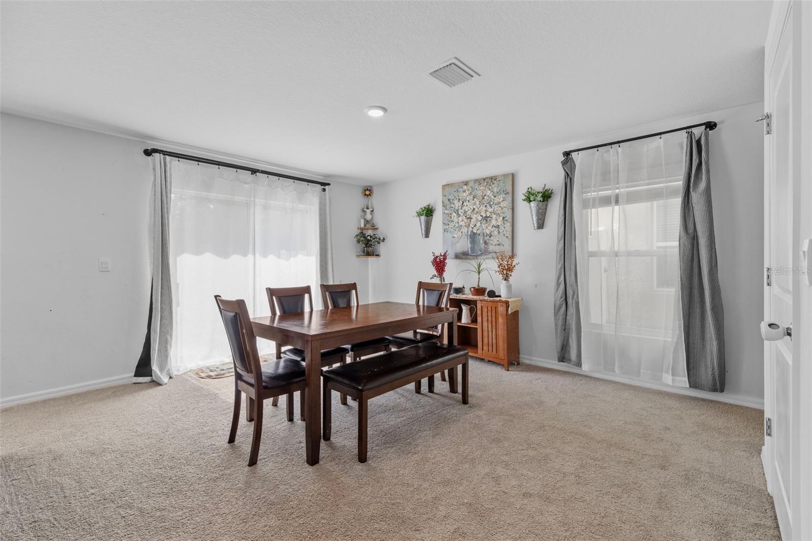 Listing photo id 10 for 13686 Whiskey Daisy Drive