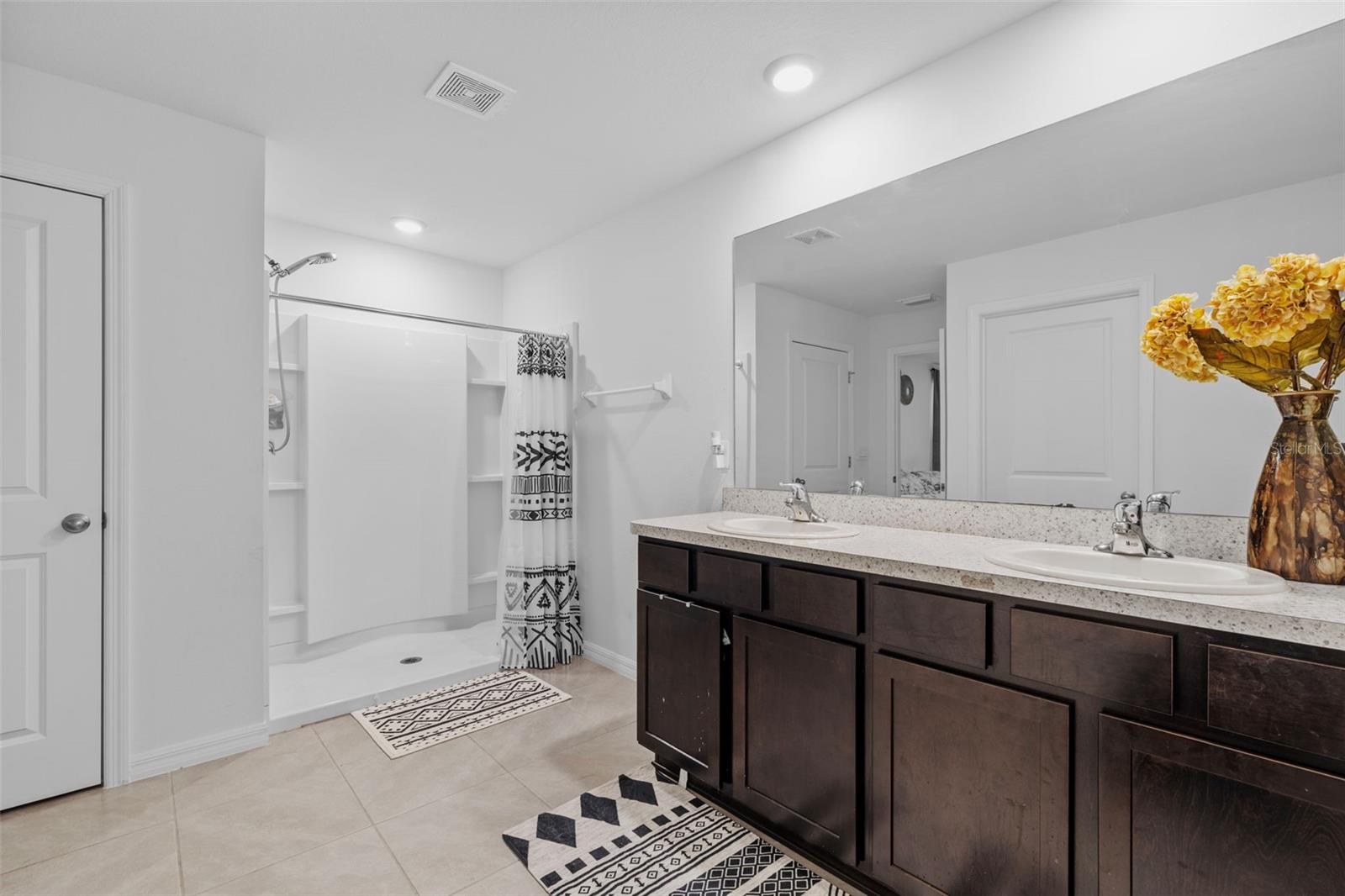 Listing photo id 25 for 13686 Whiskey Daisy Drive