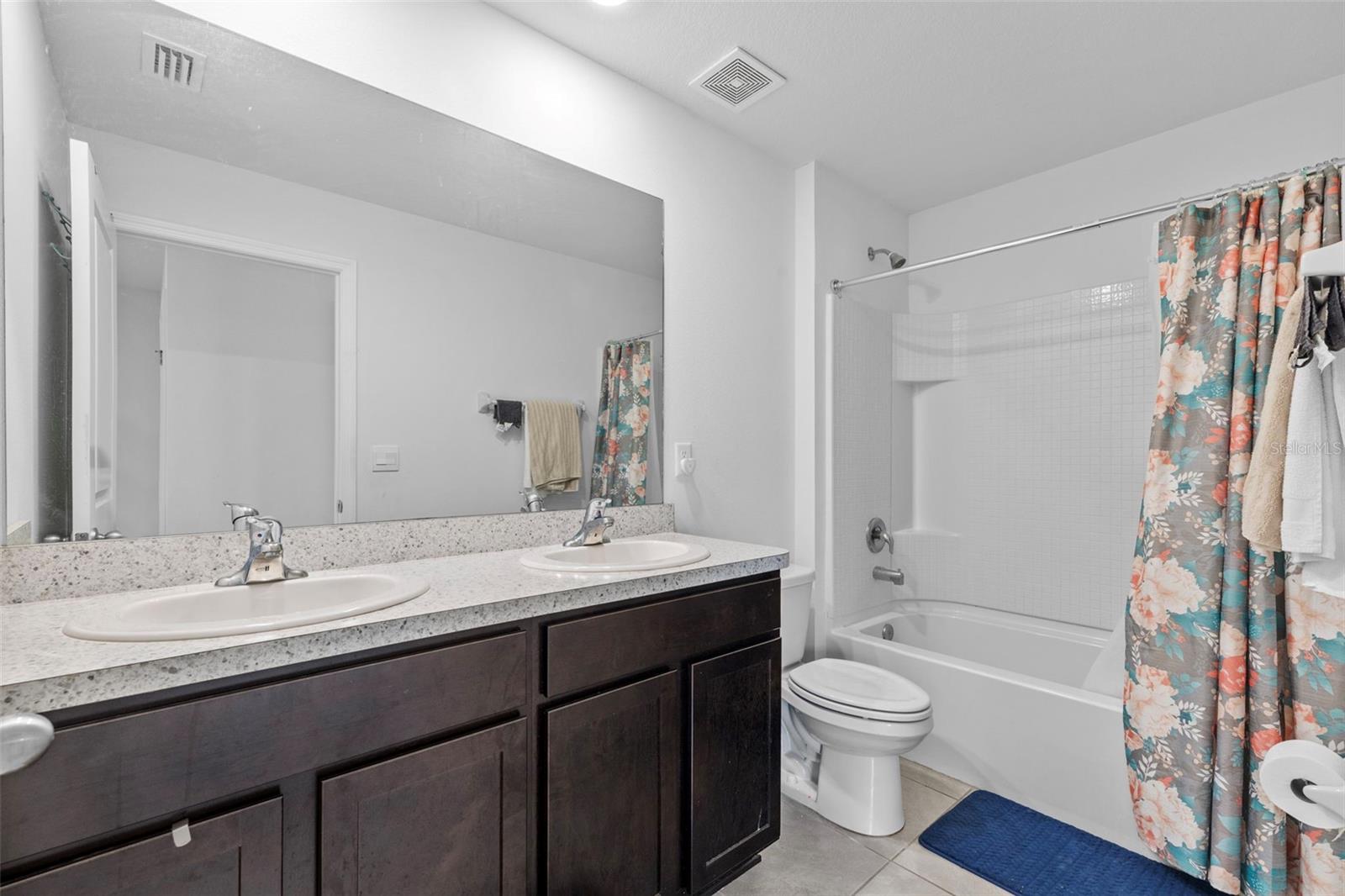 Listing photo id 28 for 13686 Whiskey Daisy Drive
