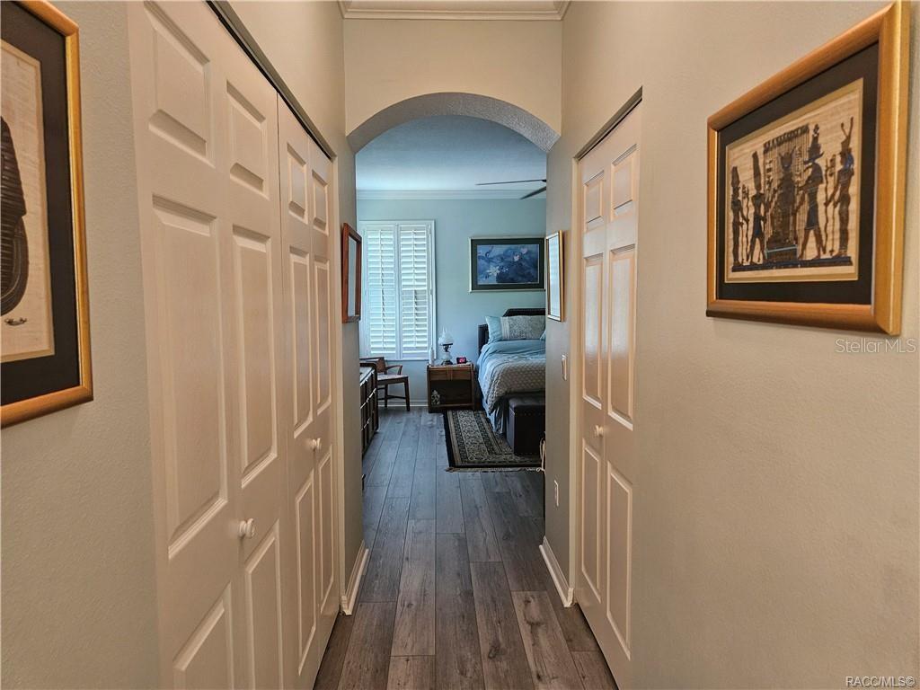 Listing photo id 23 for 4755 El Camino Drive