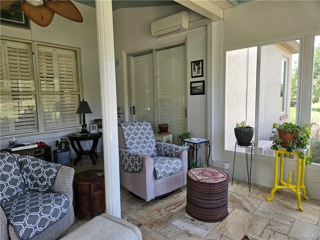 Listing photo id 30 for 4755 El Camino Drive