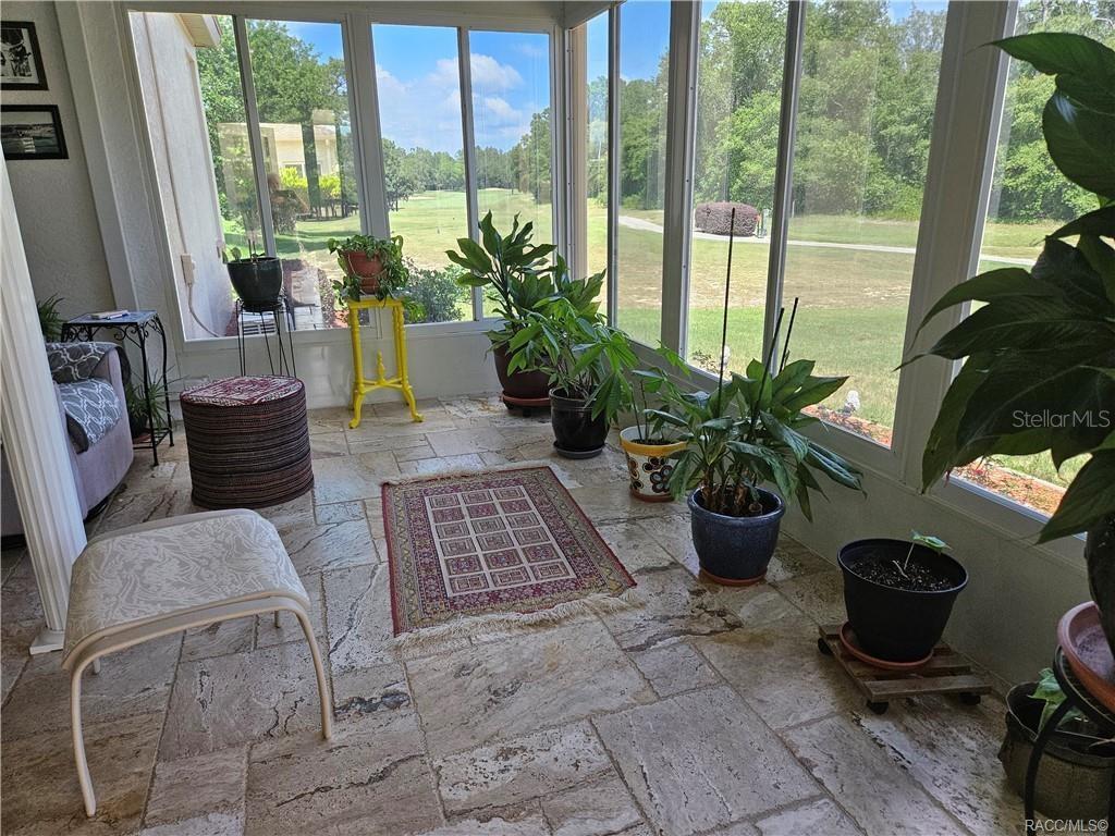 Listing photo id 33 for 4755 El Camino Drive