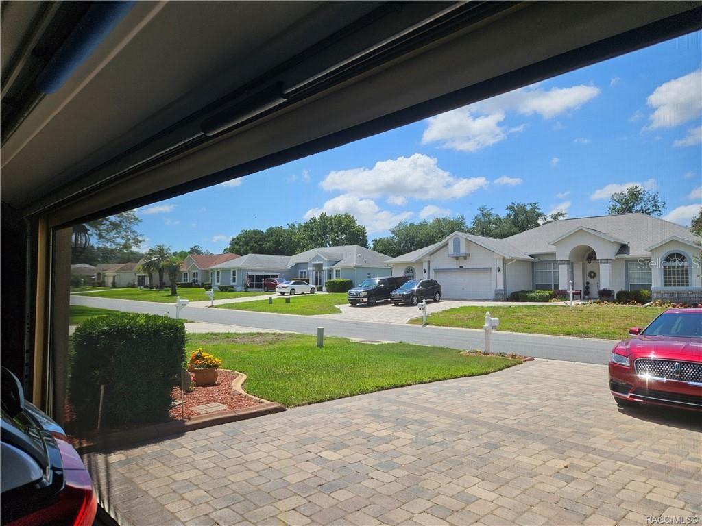 Listing photo id 38 for 4755 El Camino Drive