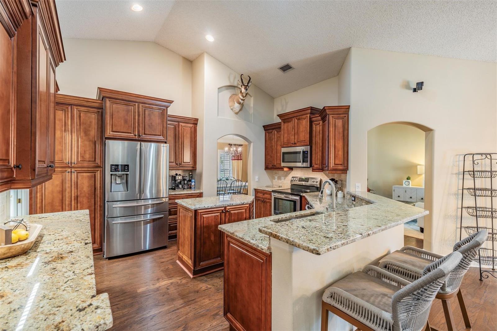 Listing photo id 11 for 4320 Auston Way