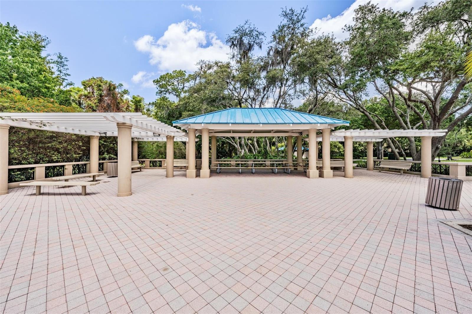 Listing photo id 51 for 4320 Auston Way
