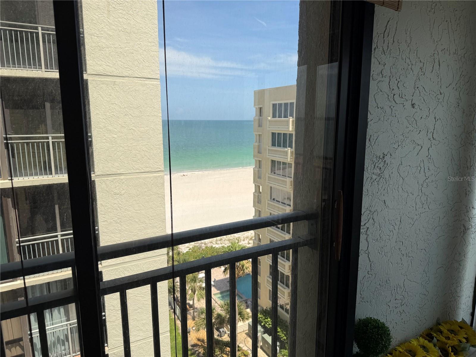 Image 14 of 41 For 1380 Gulf Boulevard 806