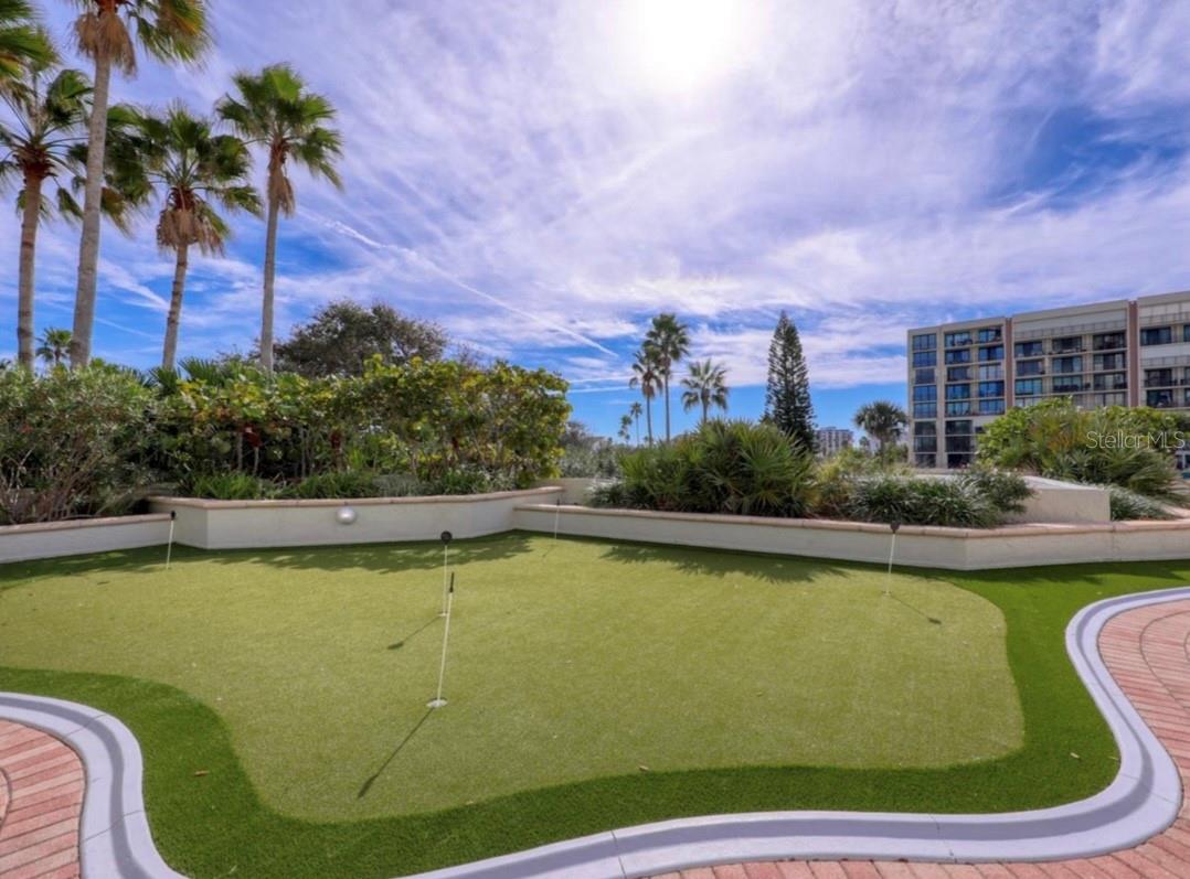 Image 36 of 41 For 1380 Gulf Boulevard 806