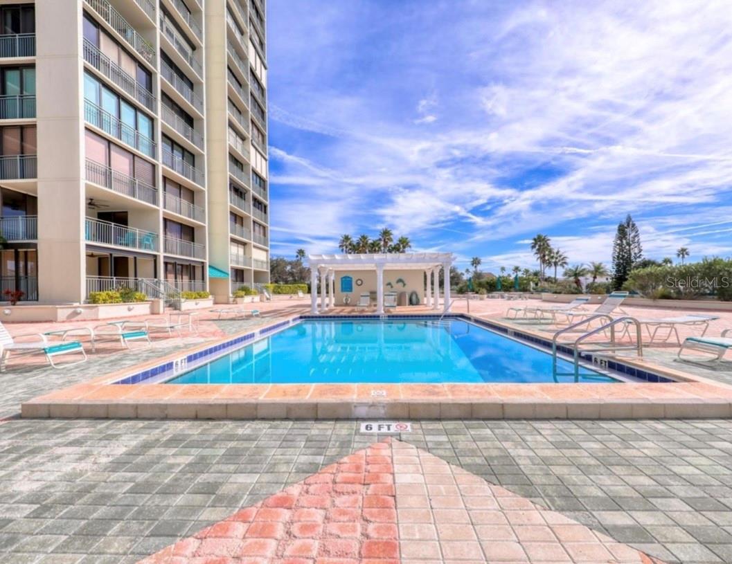 Image 39 of 41 For 1380 Gulf Boulevard 806