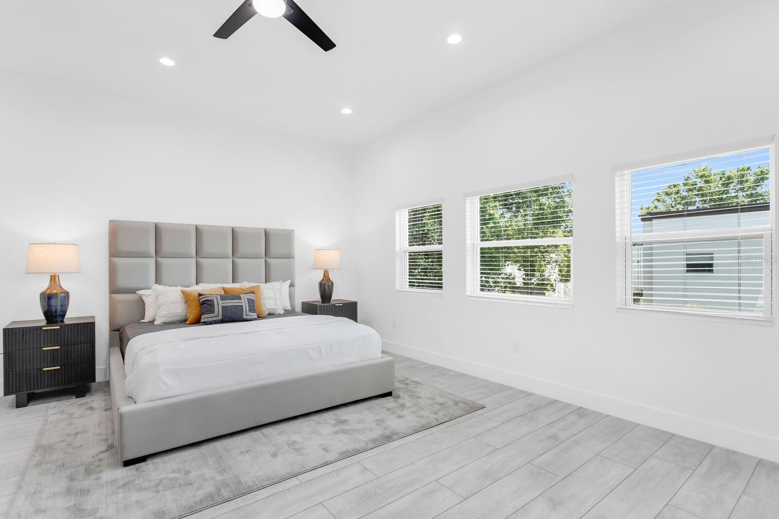 Listing photo id 26 for 3616 Anderson Avenue