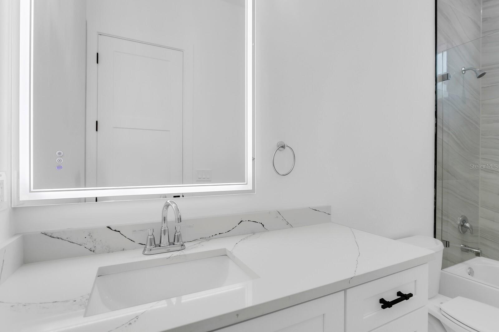 Listing photo id 41 for 3616 Anderson Avenue