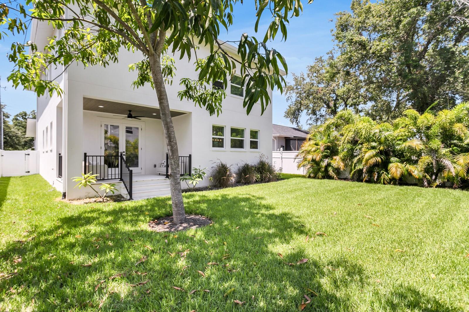 Listing photo id 47 for 3616 Anderson Avenue