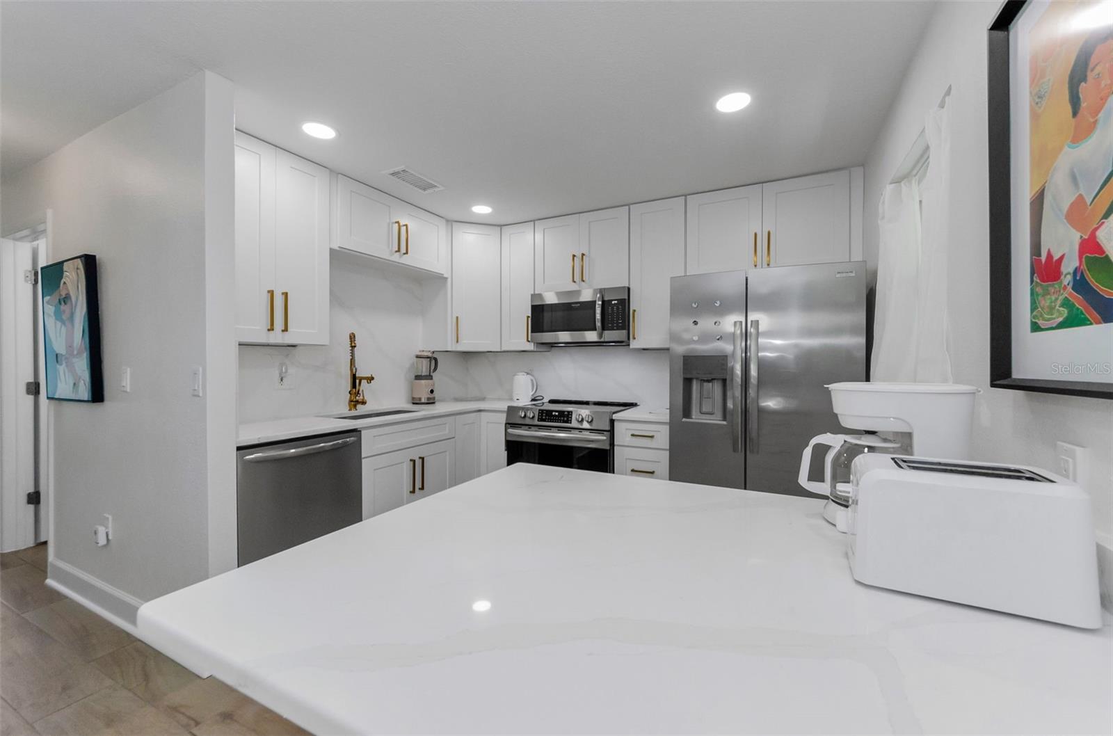 Image 13 of 43 For 2700 Bayshore Boulevard 5210