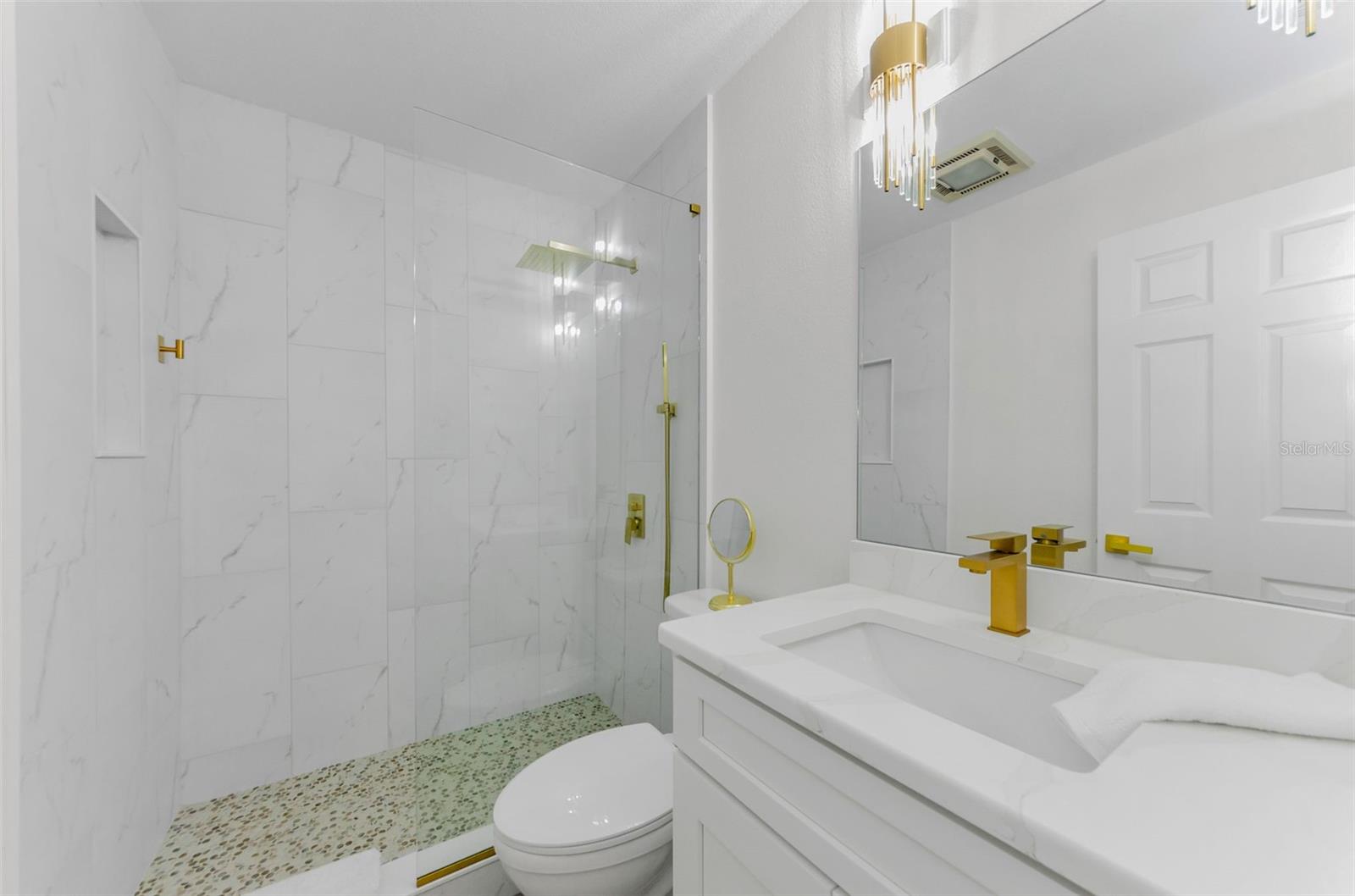 Image 25 of 43 For 2700 Bayshore Boulevard 5210