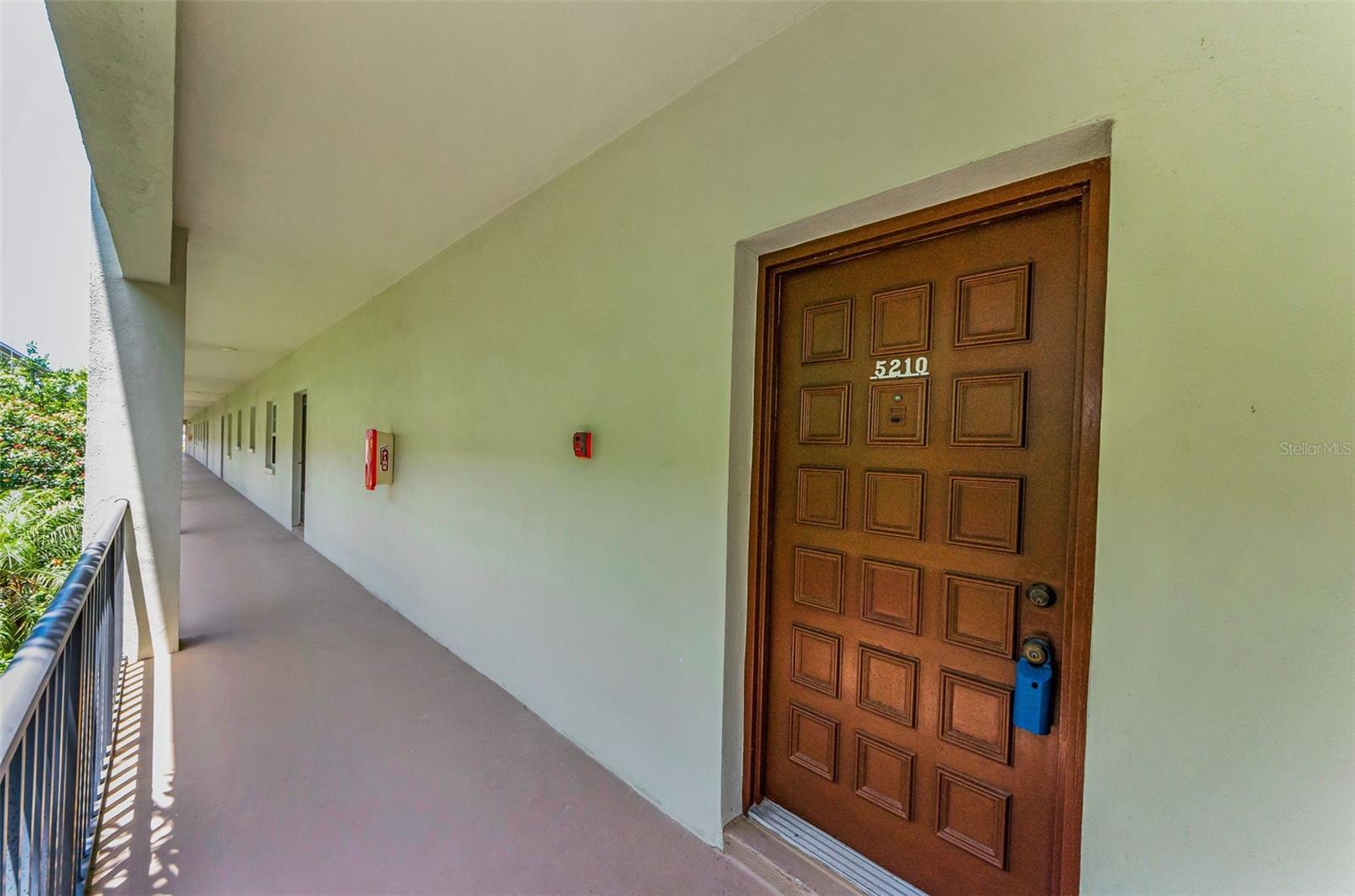 Image 3 of 43 For 2700 Bayshore Boulevard 5210