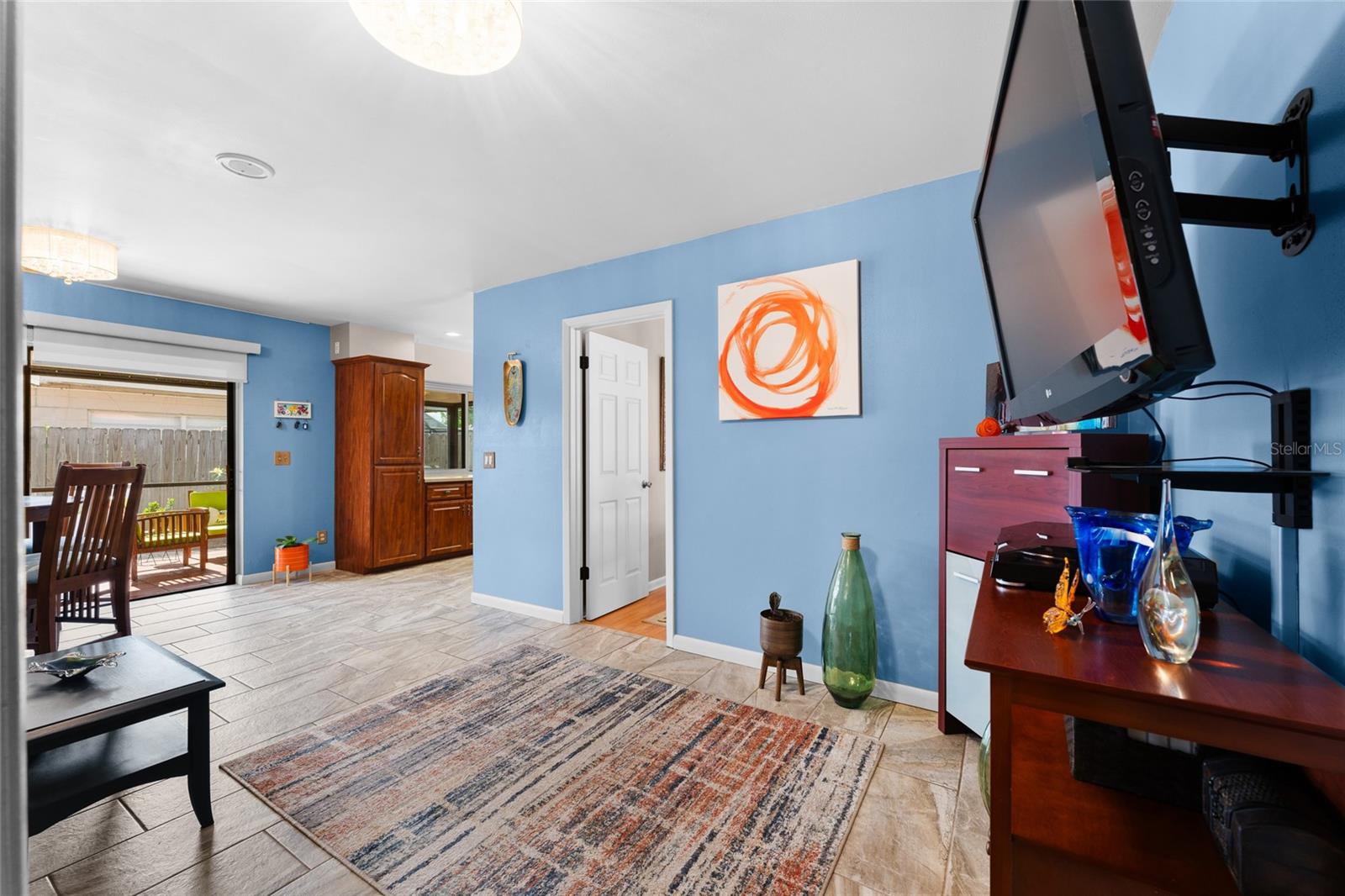 Image 26 of 85 For 8315 W Elm St