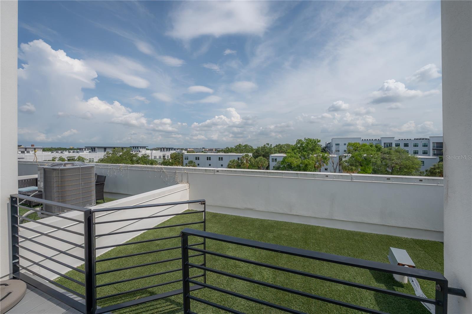 Image 6 of 61 For 1330 Gray Street 1