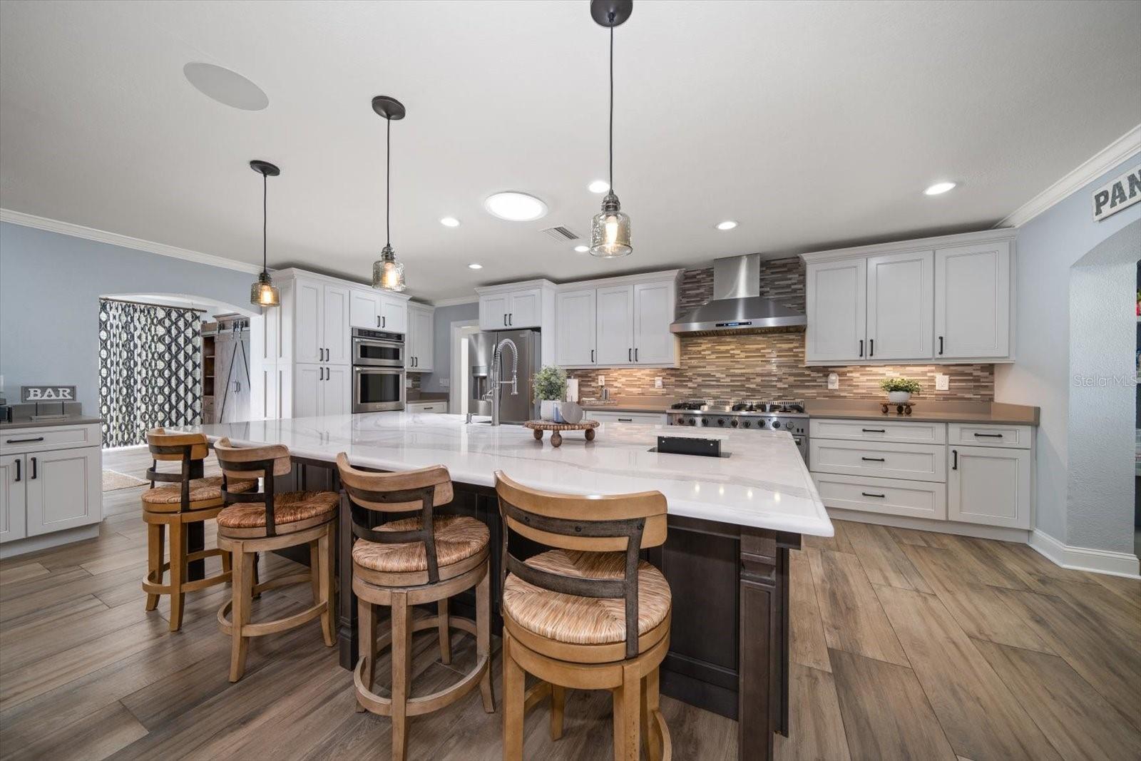 Listing photo id 9 for 10875 131st Street