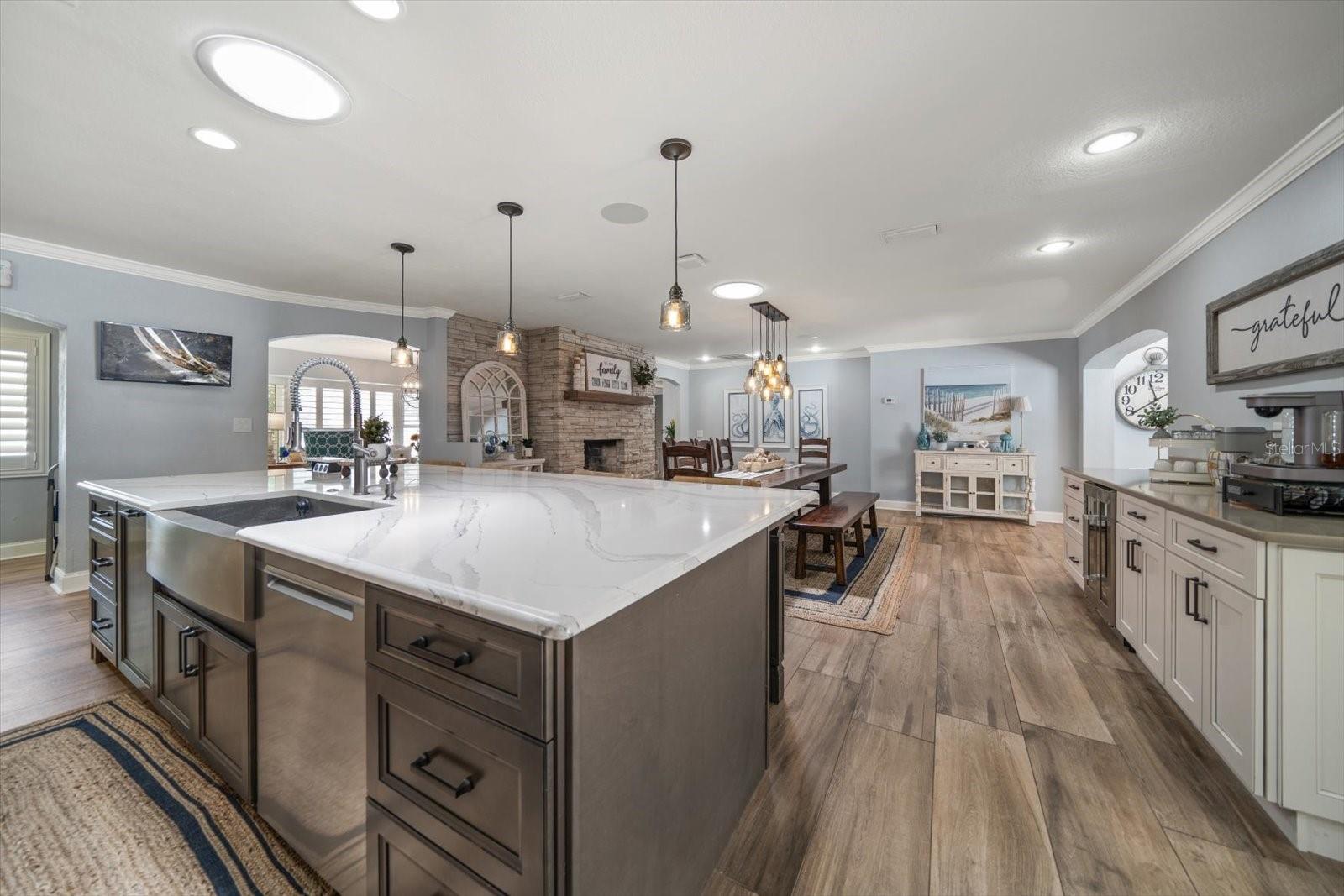 Listing photo id 13 for 10875 131st Street