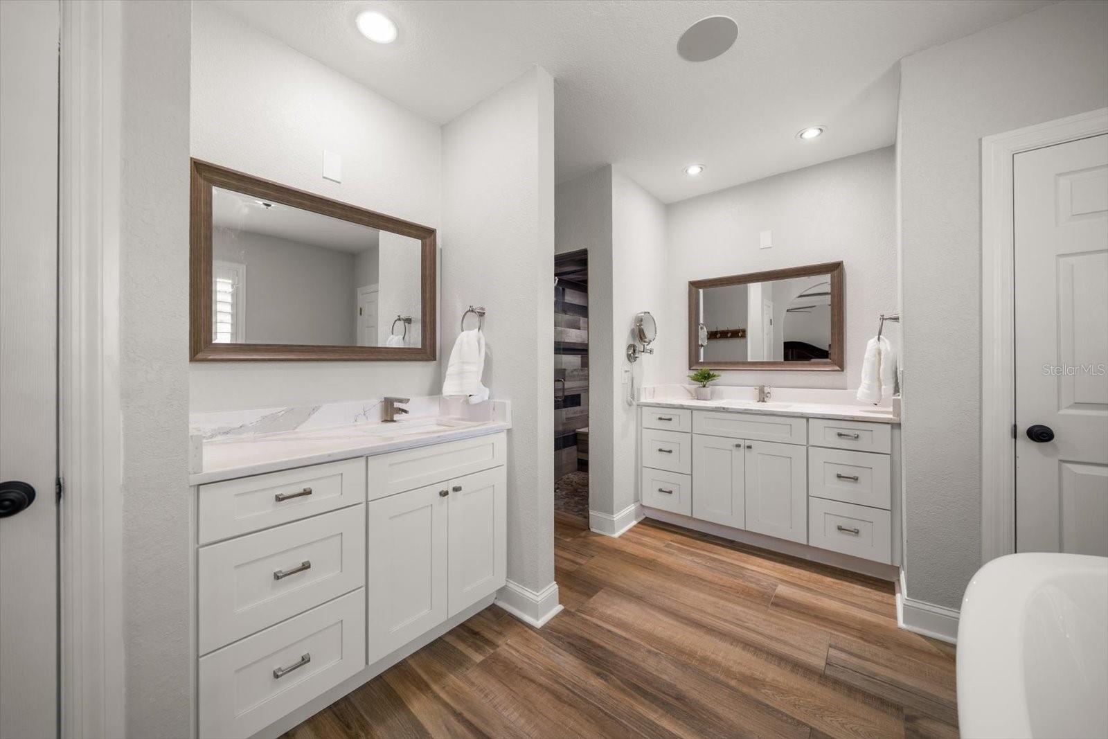 Listing photo id 29 for 10875 131st Street