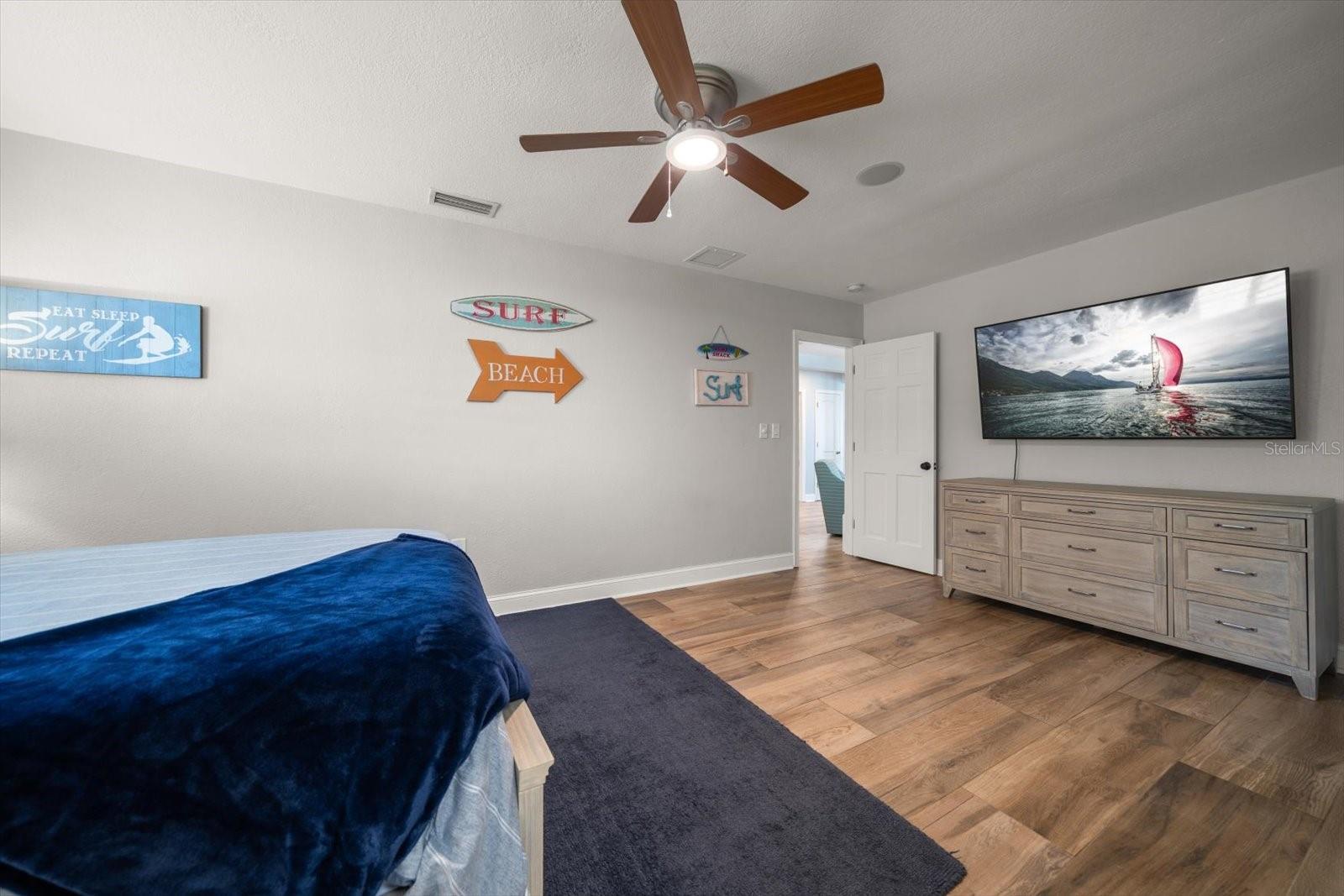 Listing photo id 38 for 10875 131st Street