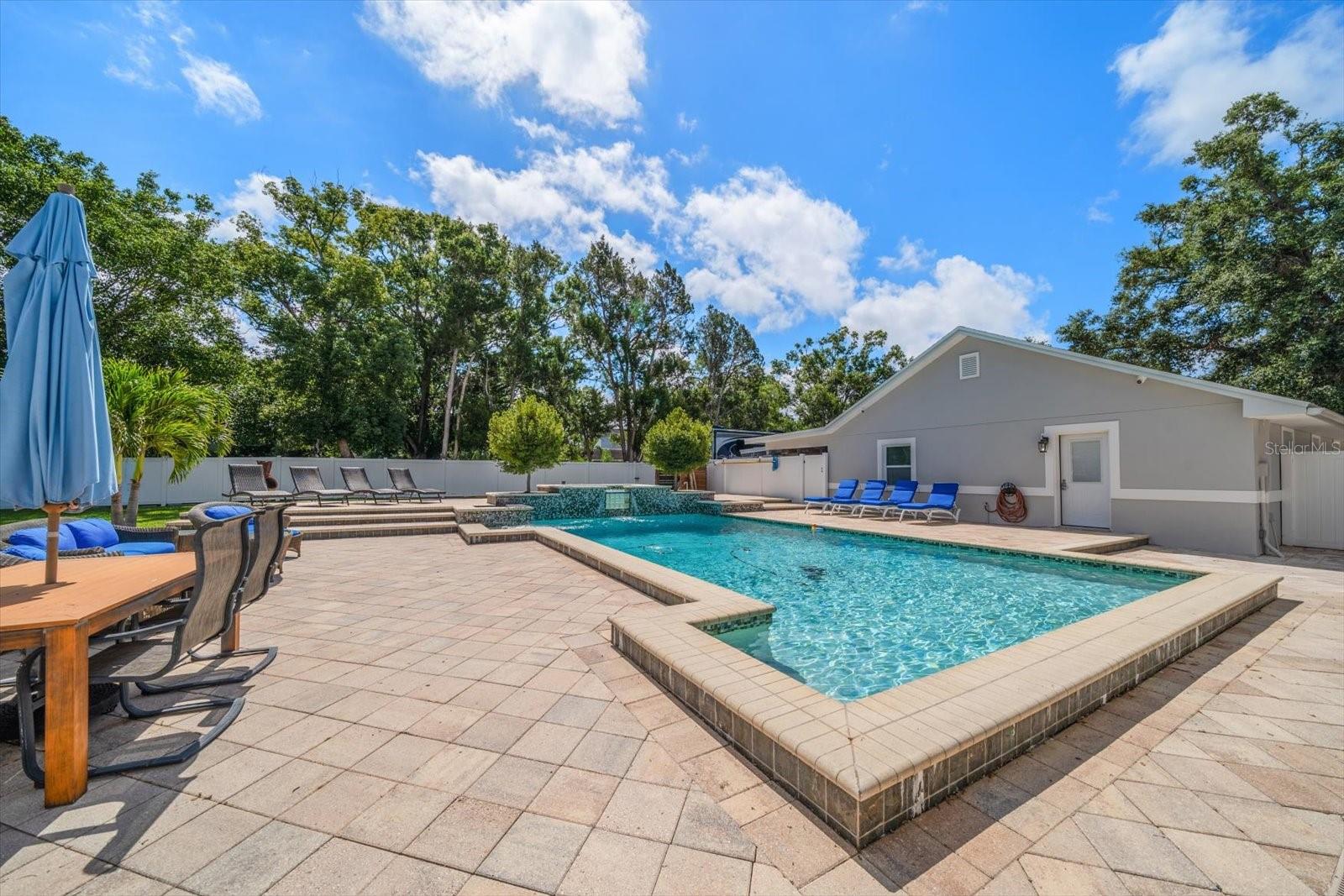 Listing photo id 51 for 10875 131st Street