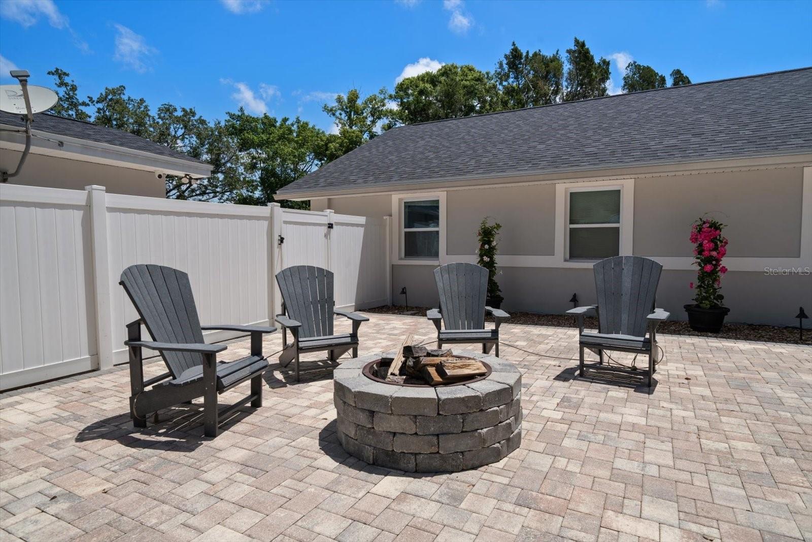 Listing photo id 66 for 10875 131st Street