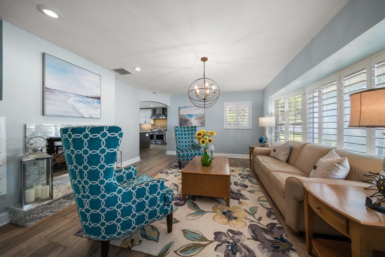 Listing photo id 5 for 10875 131st Street