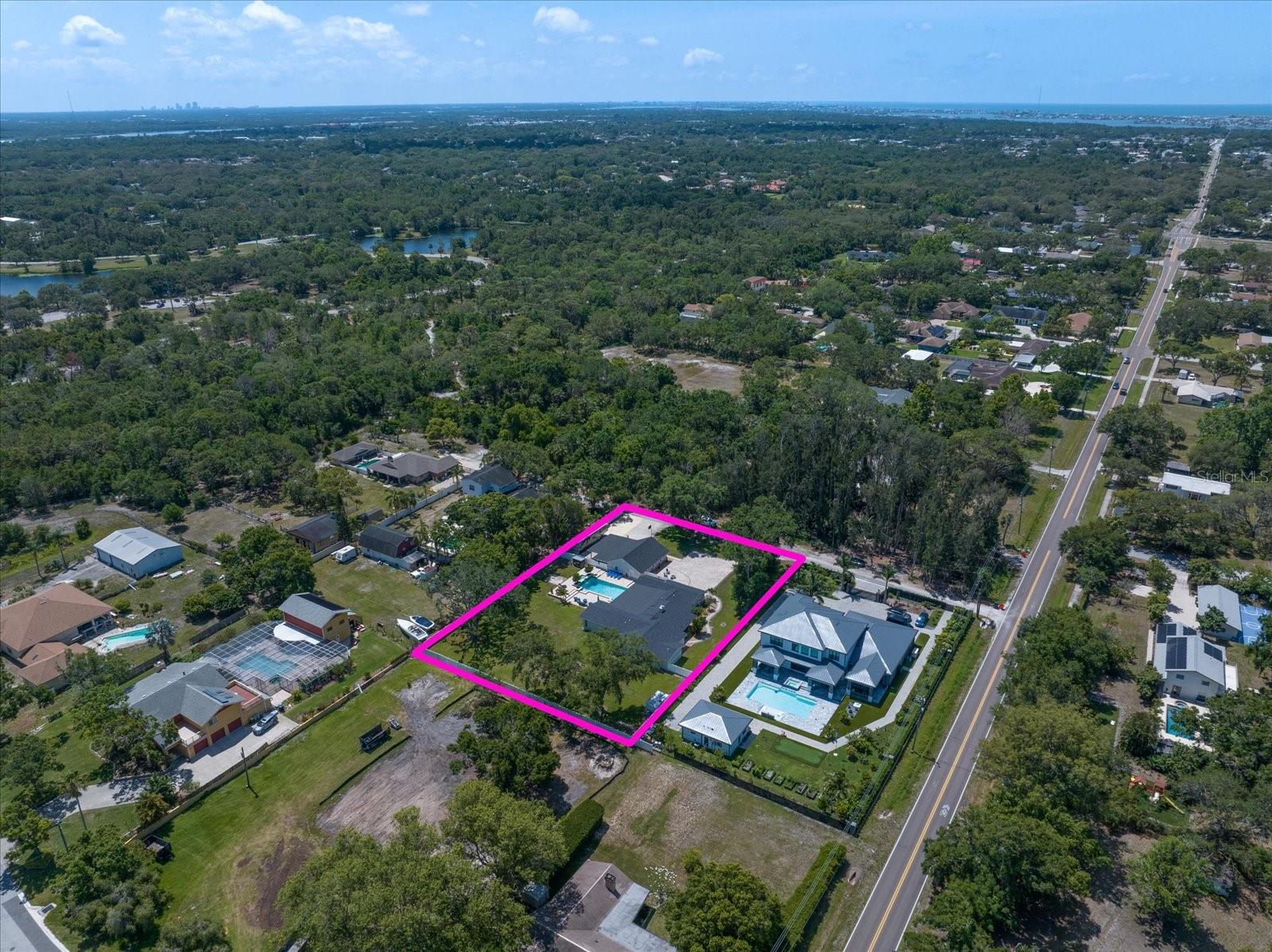 Listing photo id 79 for 10875 131st Street