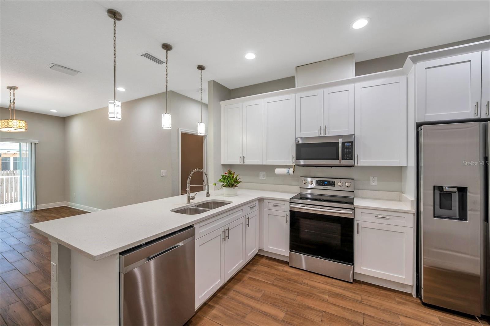 Image 12 of 40 For 8608 Arden Avenue
