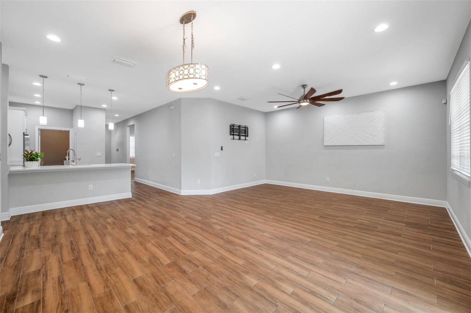 Image 20 of 40 For 8608 Arden Avenue