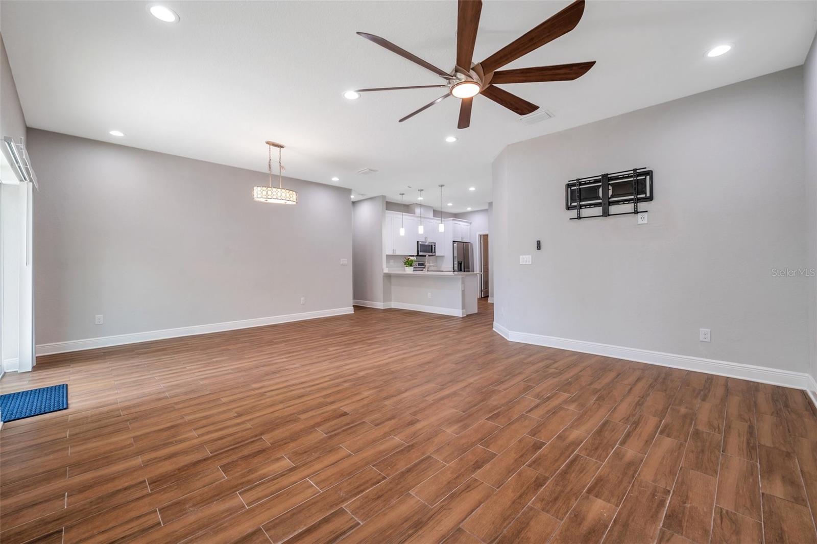Image 23 of 40 For 8608 Arden Avenue