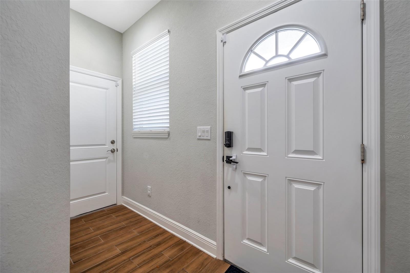 Image 6 of 40 For 8608 Arden Avenue
